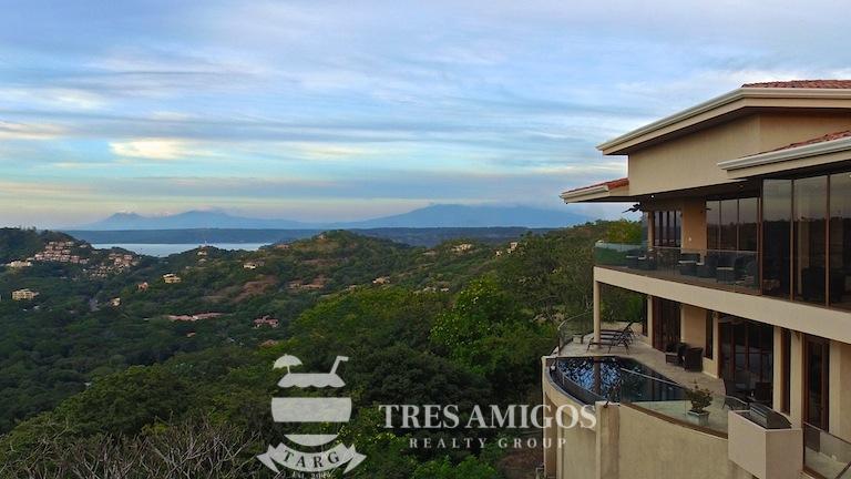 View from Monte Paraiso in Costa Rica